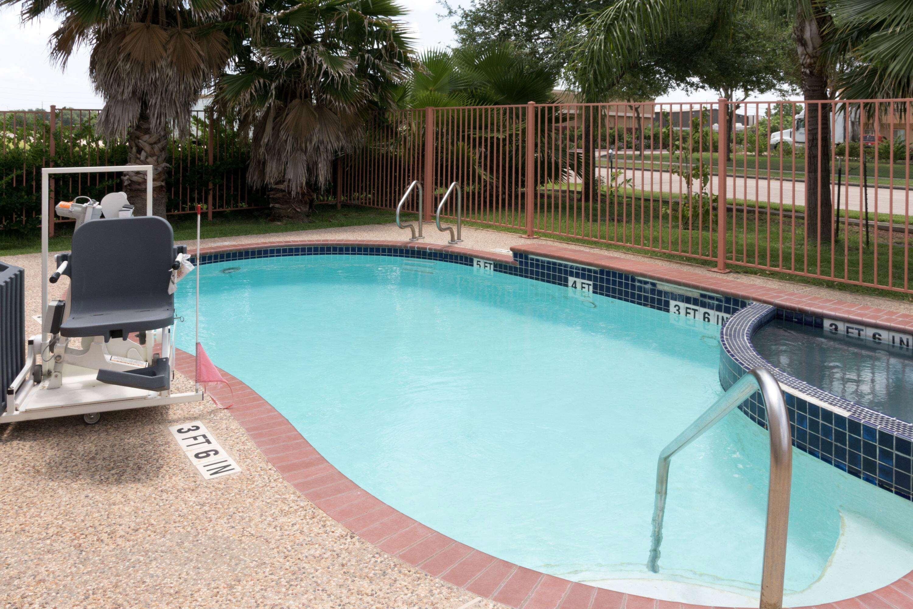 Super 8 By Wyndham Stafford Sugarland Area Exterior foto